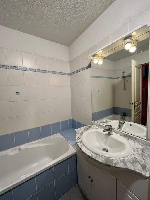 Chalet Vars 8 A 10 Personnes, Proche Des Pistes Extérieur photo